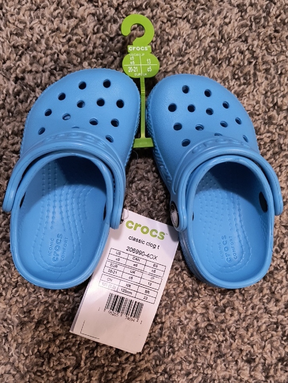 CROCS Kids Classic Clog in Bright Blue